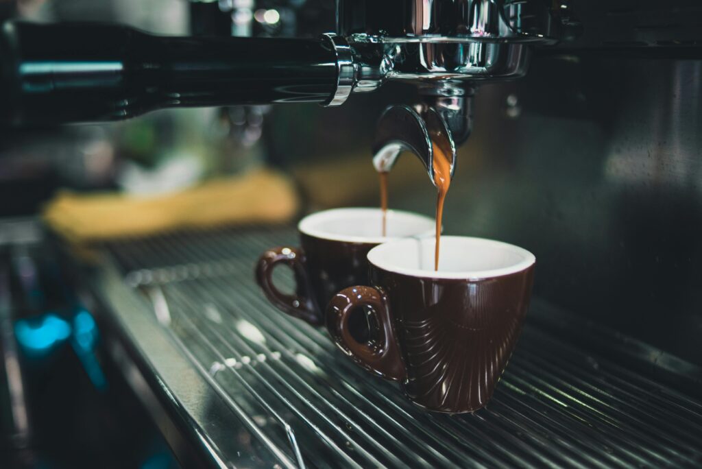 Gemalen koffie of hele bonen: wat is beter voor espresso?